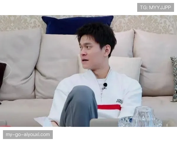 孙杨，白天像苦行僧练水，下了泳池就像富豪去度假，反差太刺激了吧